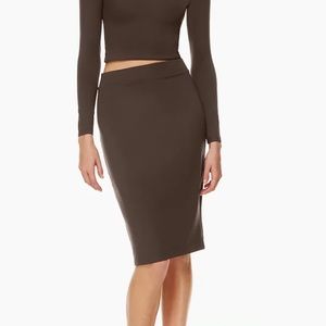 Aritzia Babaton pencil skirt size L